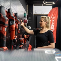 FX006 - Support mural 3D Chargeur rapide 12/18V